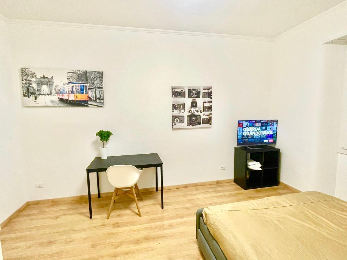 Camera Con Bagno Privato - Zona Bocconi Мілан Екстер'єр фото